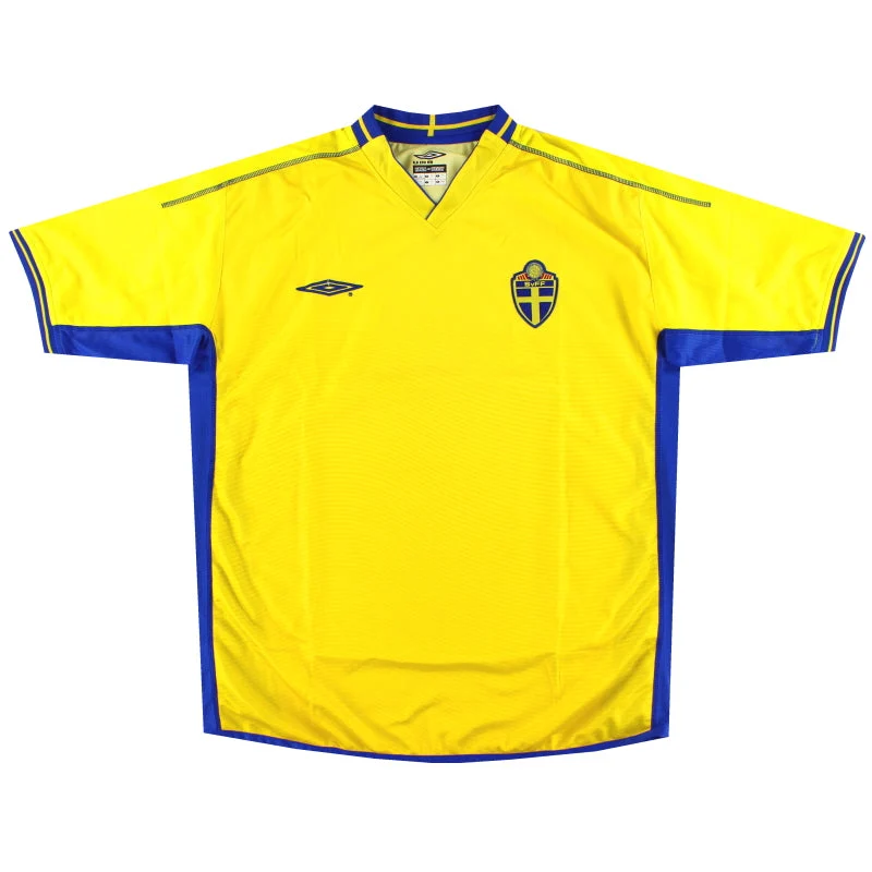2003-04 Sweden Umbro Home Shirt *Mint* XL