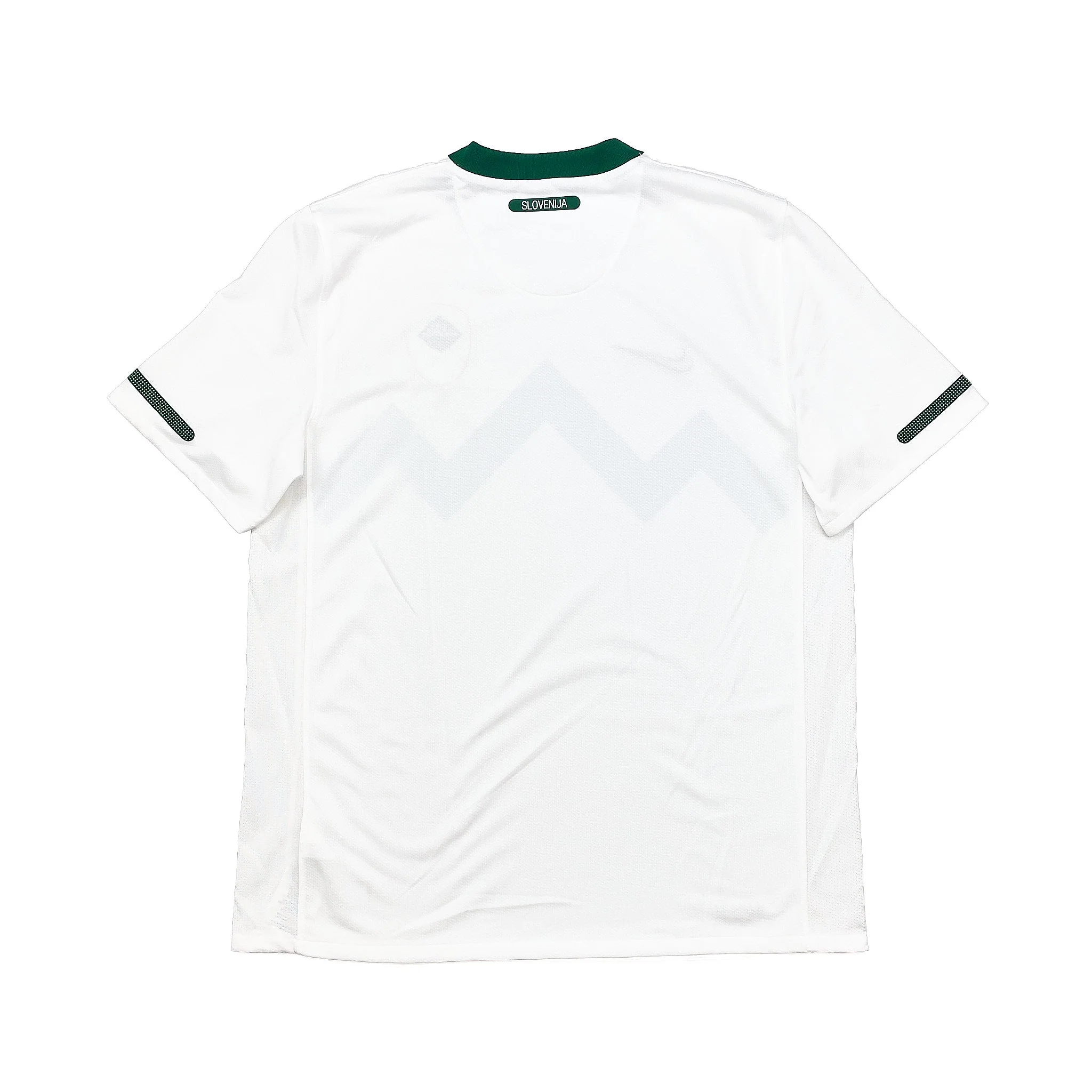 2010/11 Slovenia Home Shirt (L) Nike - Image 4