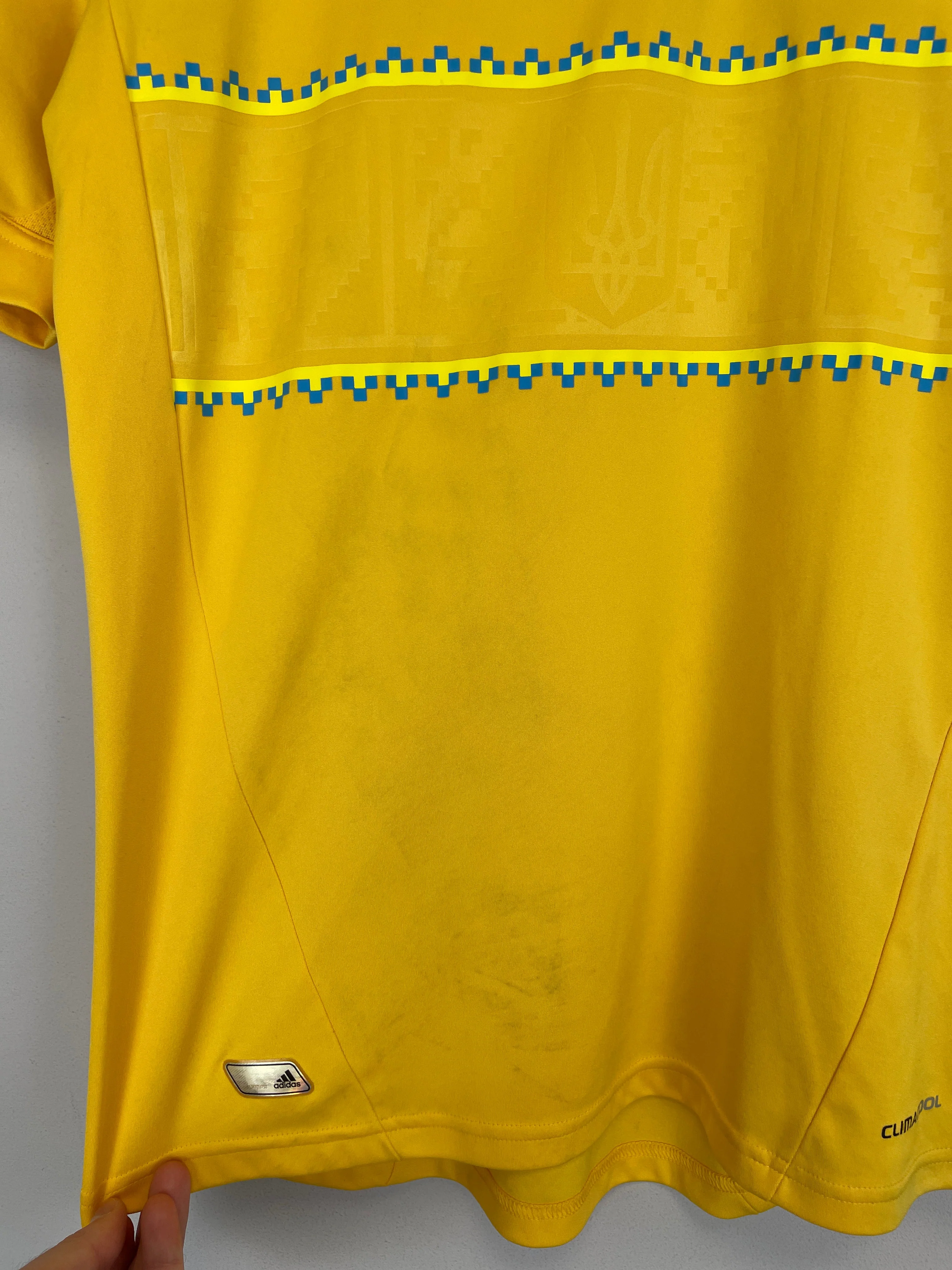 2011/13 Ukraine Home Shirt (S) Adidas - Image 4