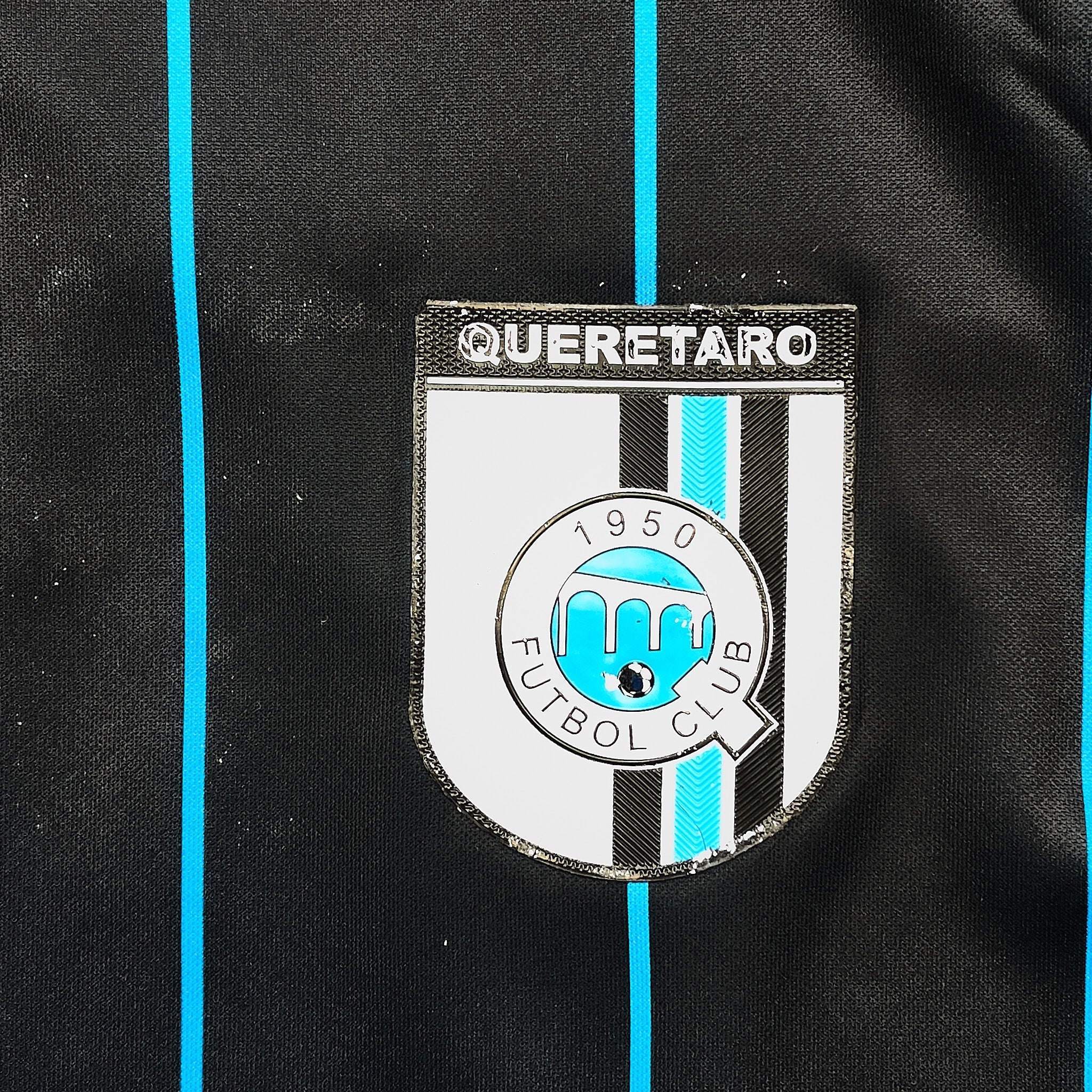 2015/16 Queretaro *BNWT with Defects* Home Shirt (L) Puma - Image 3