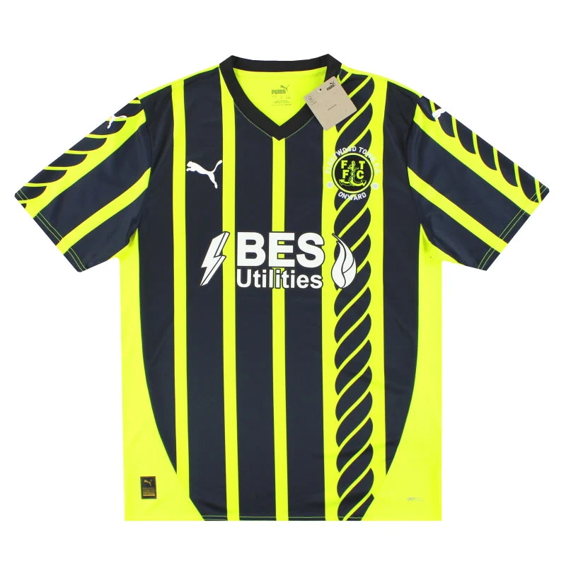 2024-25 Fleetwood Town Puma Third Shirt *w/tags* L