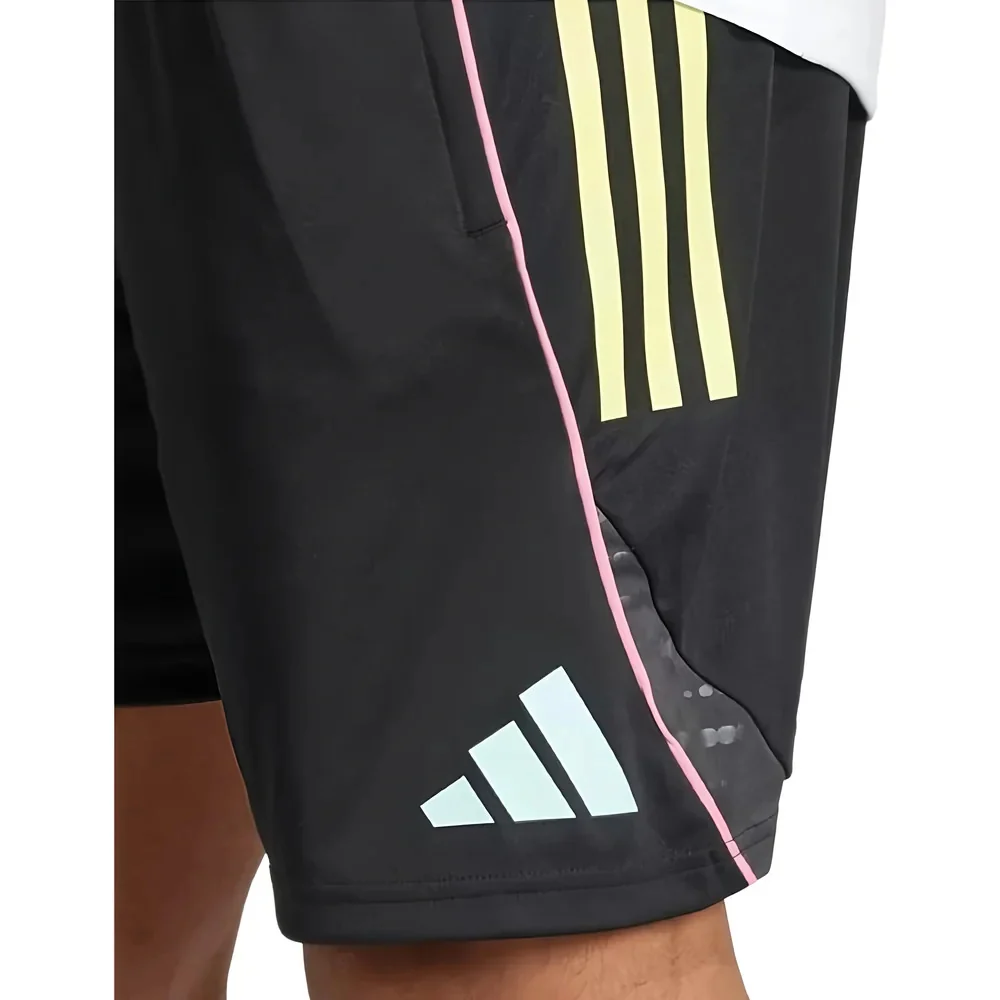 2025-2026 Juventus Training Shorts (Black) - Image 4