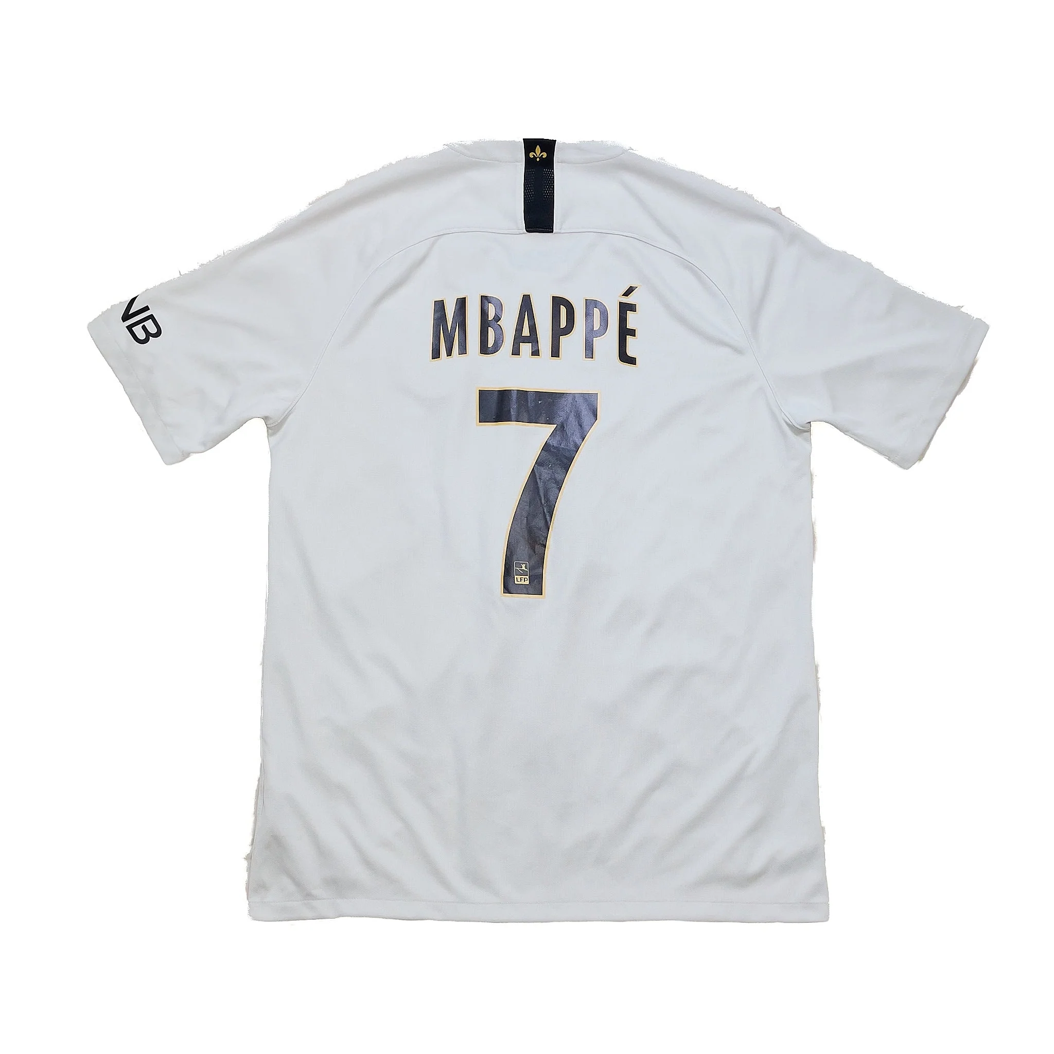 2018/19 PSG Mbappe #7 Away Shirt (L) Nike - Image 3